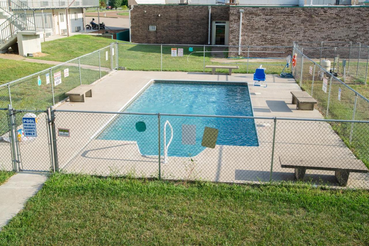 Marshall Lodge By Oyo Hwy 65 מראה חיצוני תמונה